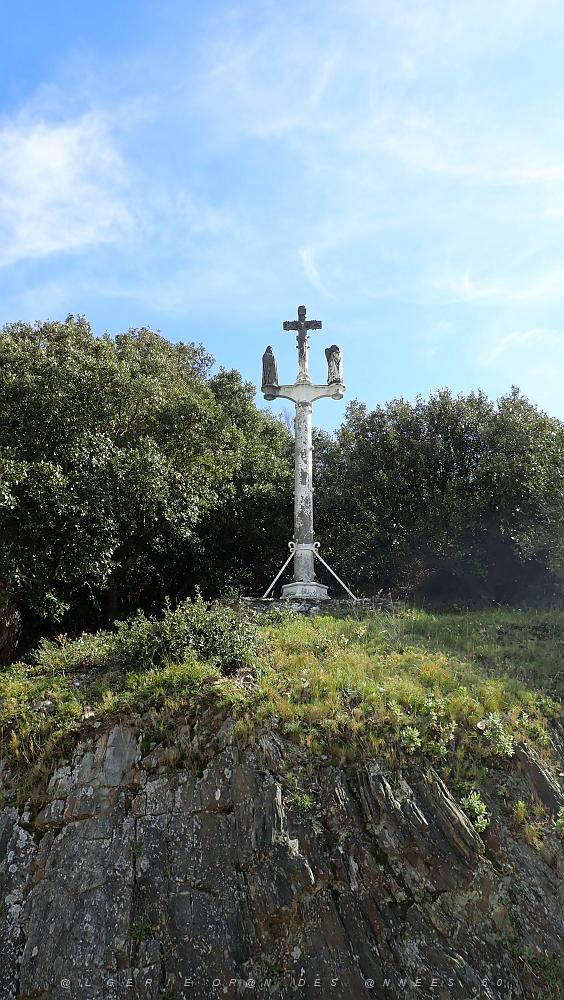 15 Arrivee  a la croix des saints.JPG